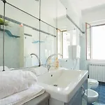 Appartamento Autentico Trilocale, Vista Mozzafiato Sul Canale